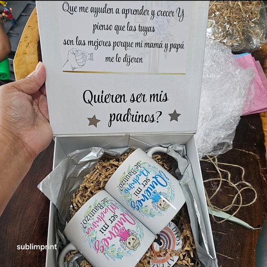 Caja con 2 taza madrina y padrino, quieren ser mis padrinos